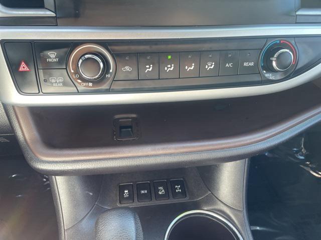 used 2018 Toyota Highlander car, priced at $18,568