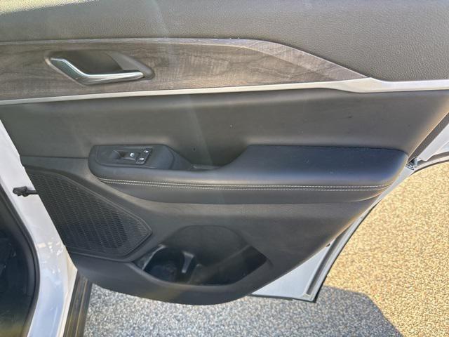 used 2023 Jeep Grand Cherokee car, priced at $35,498