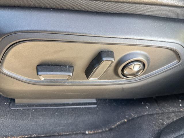 used 2023 Jeep Grand Cherokee car, priced at $35,498