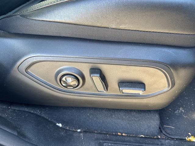 used 2023 Jeep Grand Cherokee car, priced at $35,498