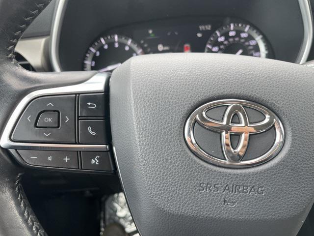 used 2021 Toyota Highlander car, priced at $29,998