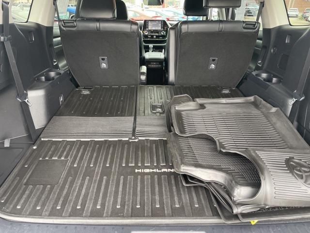 used 2021 Toyota Highlander car, priced at $29,998
