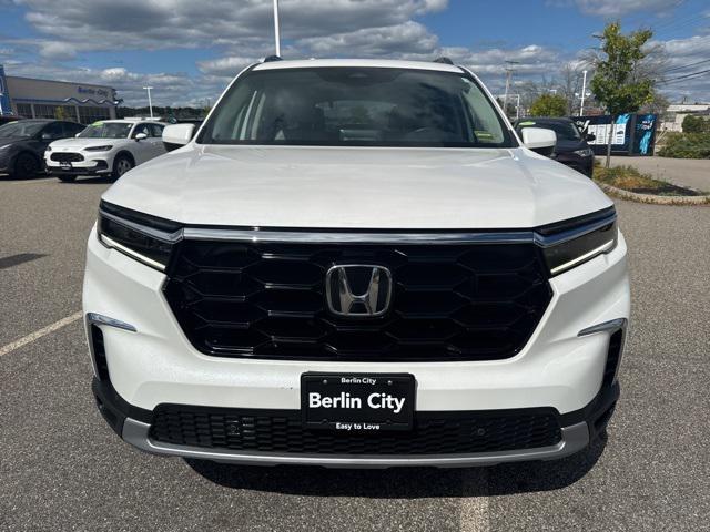 used 2025 Honda Pilot car, priced at $45,495