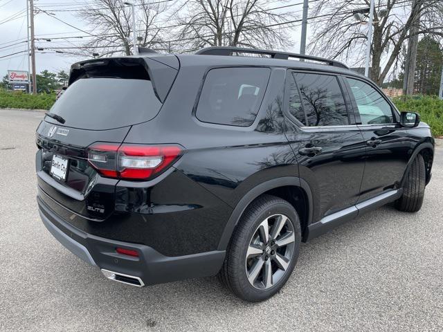 new 2025 Honda Pilot car, priced at $54,530