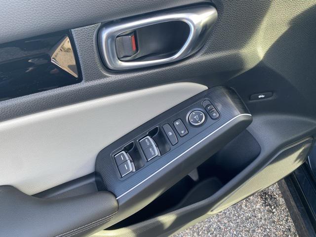 new 2026 Honda Civic Hybrid car, priced at $32,490