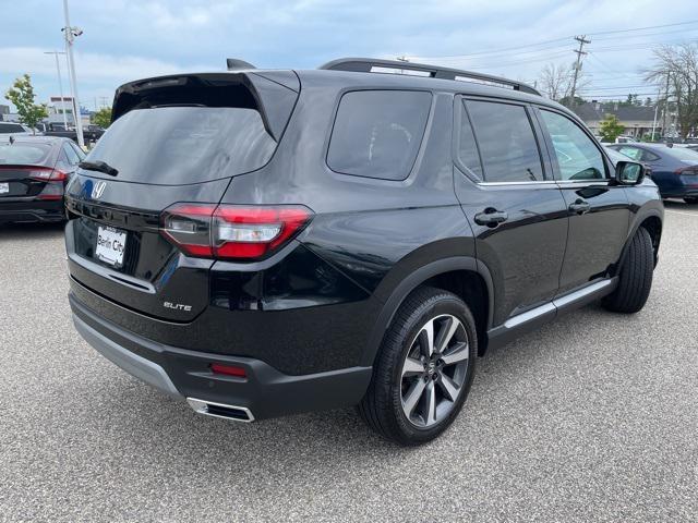 used 2025 Honda Pilot car, priced at $49,656
