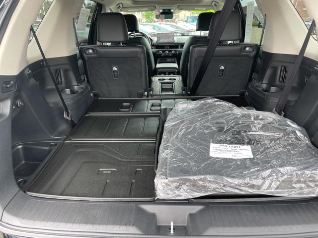 used 2025 Honda Pilot car, priced at $49,656