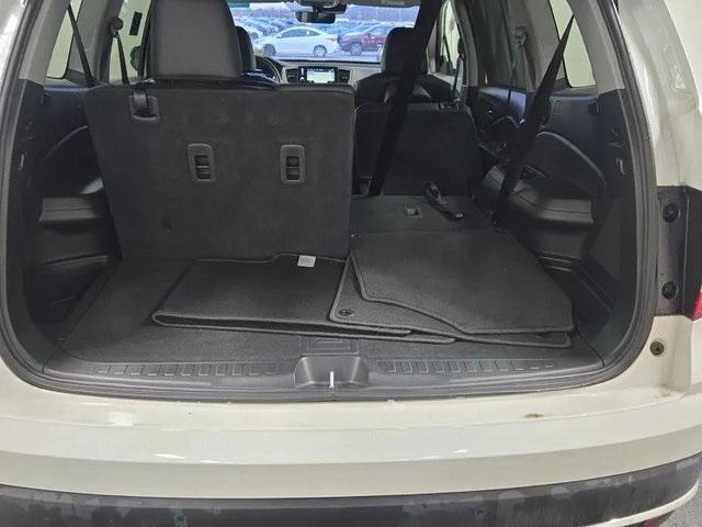 used 2022 Honda Pilot car, priced at $32,582