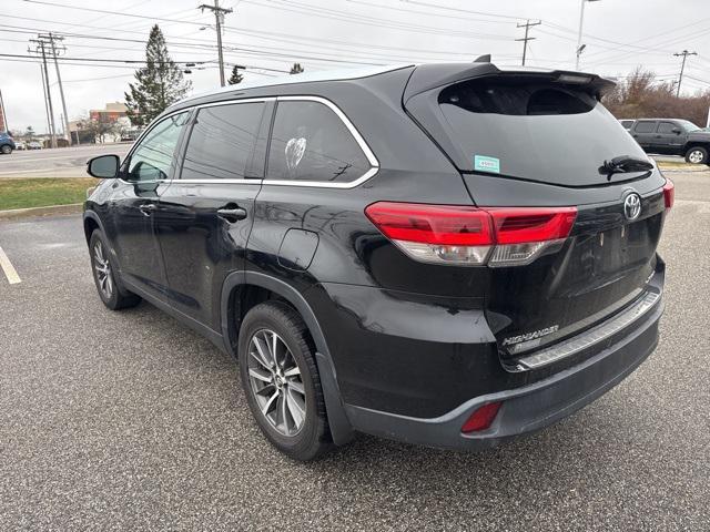 used 2019 Toyota Highlander car, priced at $26,981