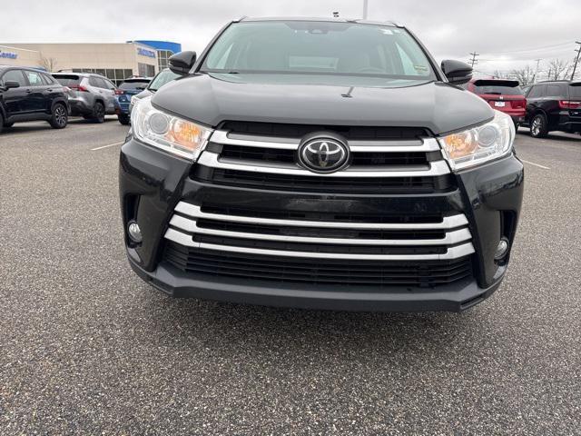 used 2019 Toyota Highlander car, priced at $26,981
