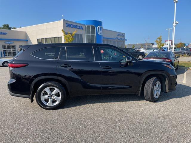 used 2021 Toyota Highlander car, priced at $28,998