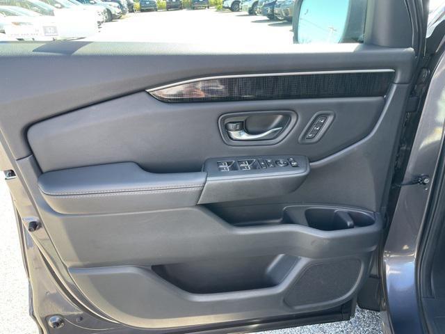 used 2023 Honda Pilot car, priced at $40,998