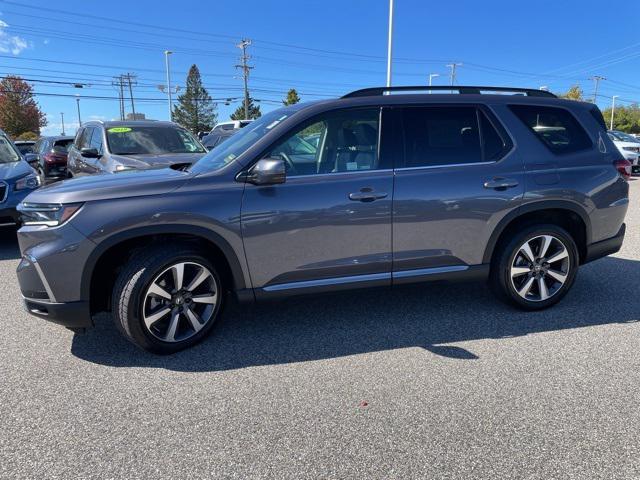 used 2023 Honda Pilot car, priced at $40,998