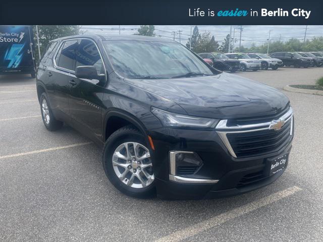 used 2022 Chevrolet Traverse car, priced at $29,557