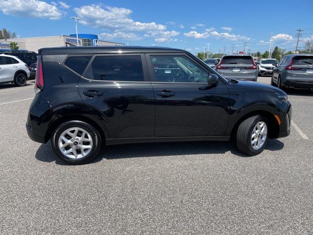 used 2024 Kia Soul car, priced at $19,556