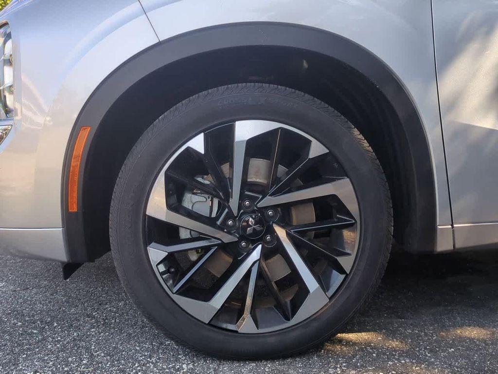 used 2024 Mitsubishi Outlander car, priced at $28,785