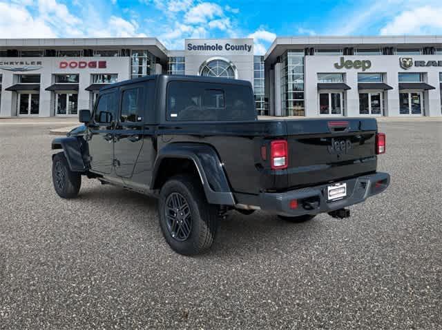 new 2024 Jeep Gladiator car