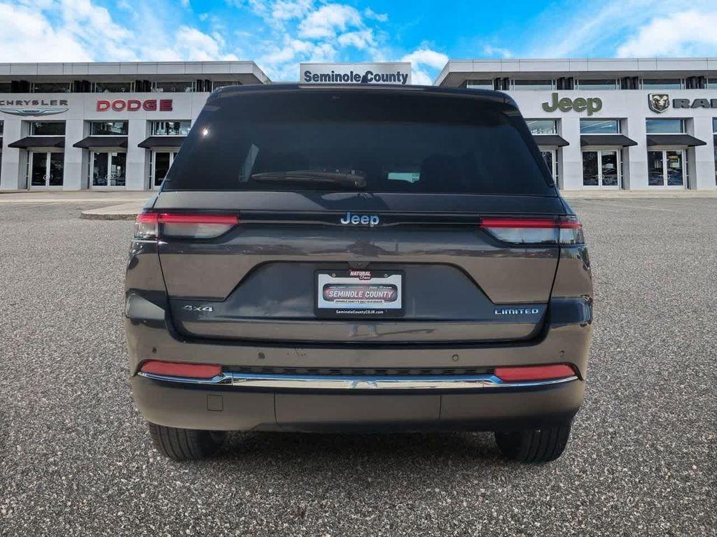 used 2022 Jeep Grand Cherokee car, priced at $28,487