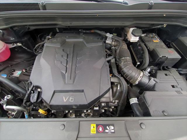 used 2024 Kia Carnival car, priced at $33,678