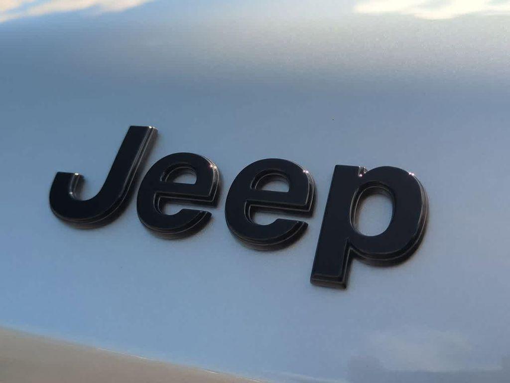 new 2025 Jeep Grand Cherokee L car, priced at $44,014