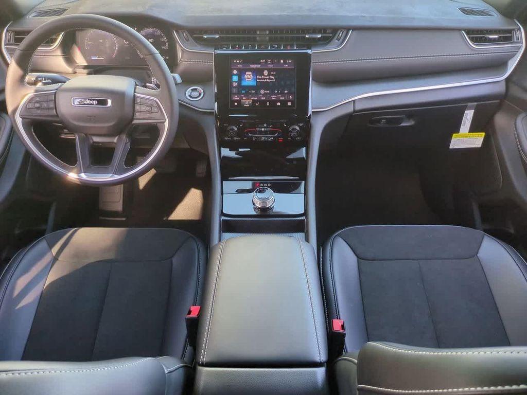 new 2025 Jeep Grand Cherokee L car, priced at $44,014