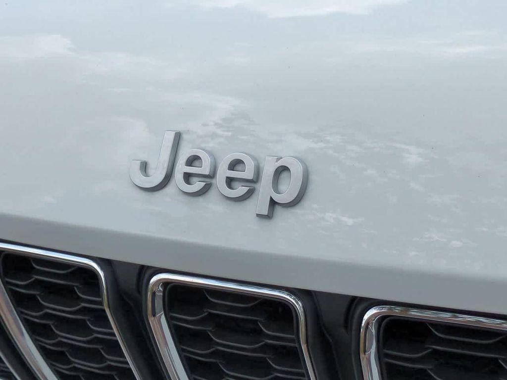 new 2025 Jeep Grand Cherokee L car, priced at $34,098