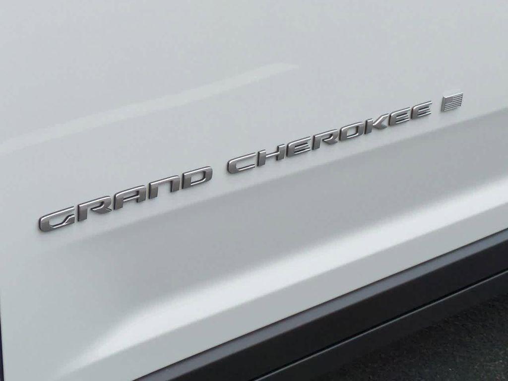 new 2025 Jeep Grand Cherokee L car, priced at $34,098