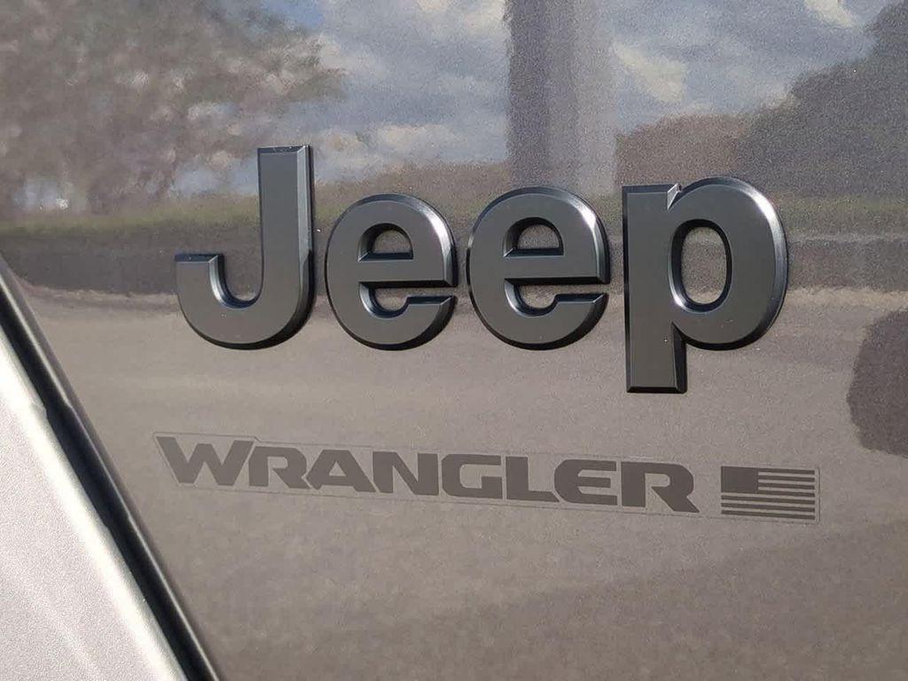 new 2025 Jeep Wrangler car, priced at $38,750