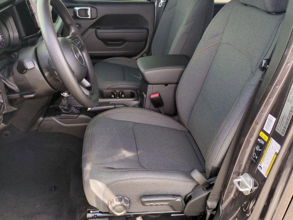 new 2025 Jeep Wrangler car, priced at $38,750