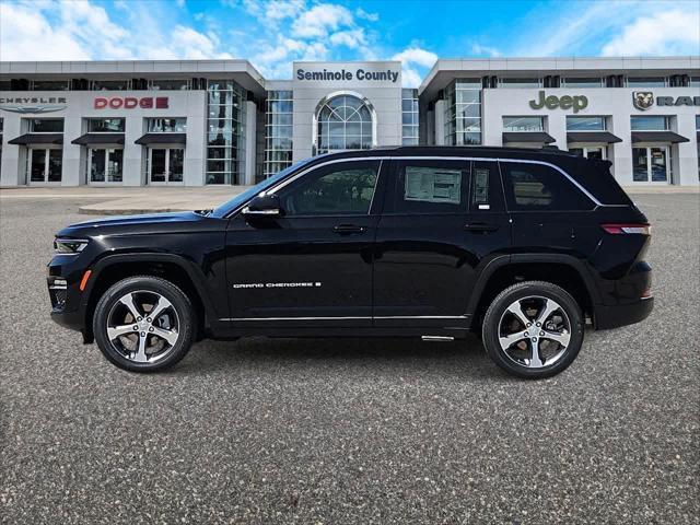 new 2025 Jeep Grand Cherokee car, priced at $47,900