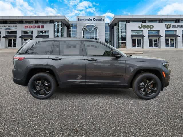 new 2025 Jeep Grand Cherokee car, priced at $41,900