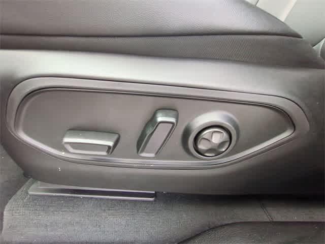 new 2025 Jeep Grand Cherokee car, priced at $41,900