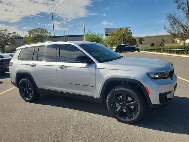 new 2024 Jeep Grand Cherokee L car, priced at $49,670