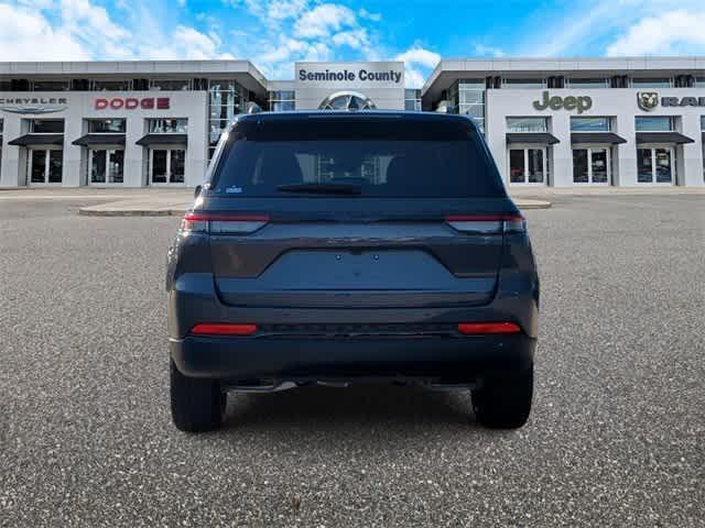 new 2025 Jeep Grand Cherokee car, priced at $45,025