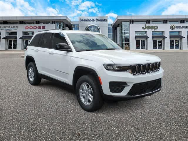 new 2025 Jeep Grand Cherokee car, priced at $31,900