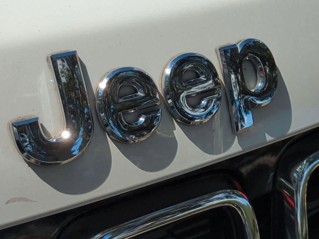 used 2018 Jeep Grand Cherokee car, priced at $12,498