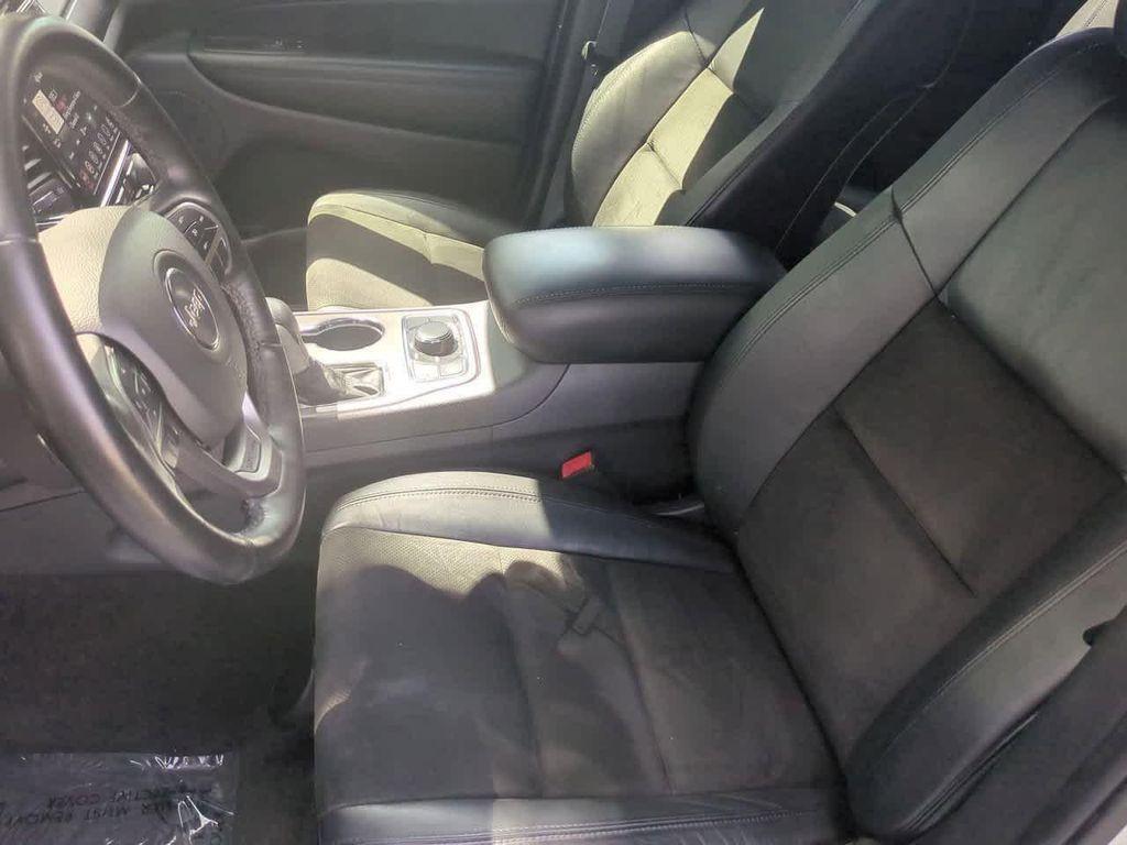 used 2022 Jeep Grand Cherokee car, priced at $25,587