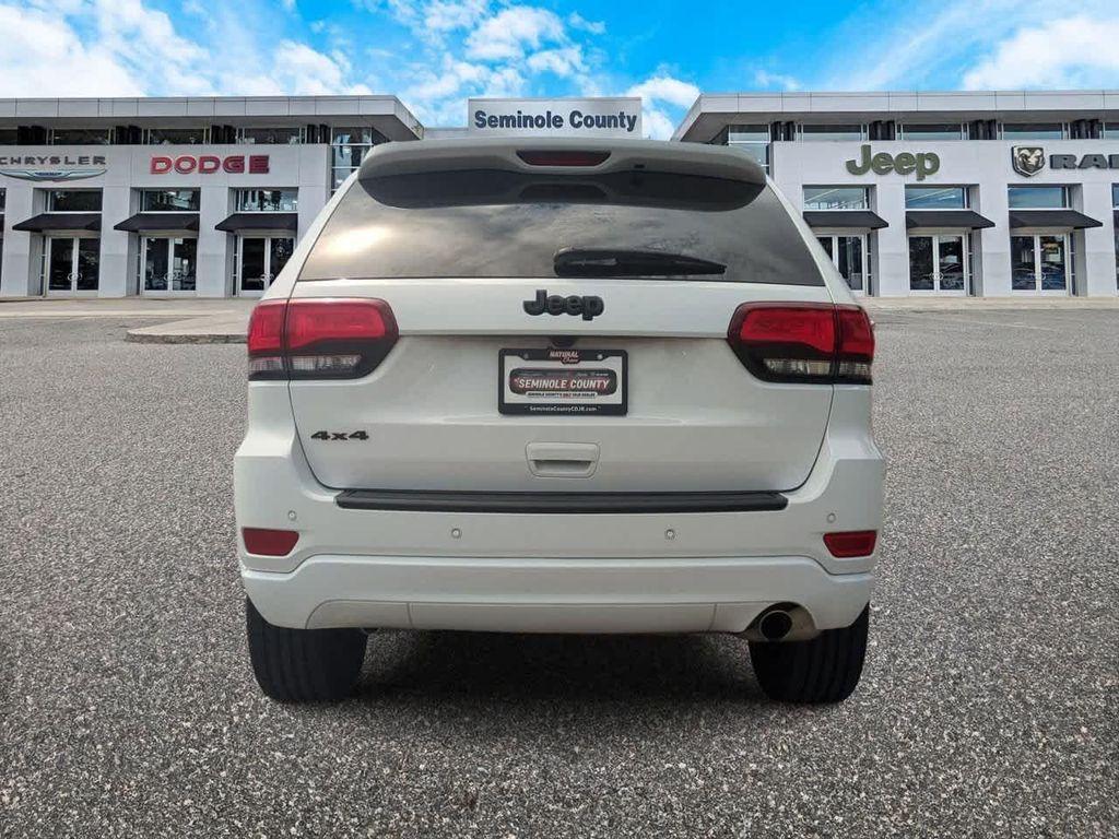 used 2022 Jeep Grand Cherokee car, priced at $25,587