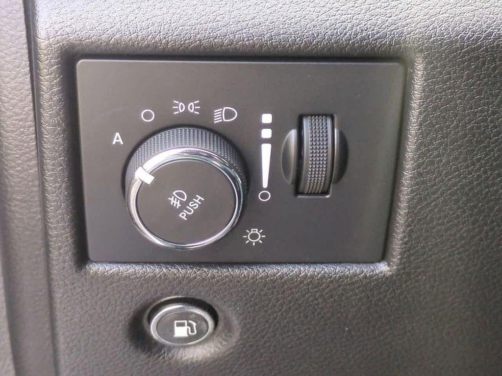 used 2022 Jeep Grand Cherokee car, priced at $25,587