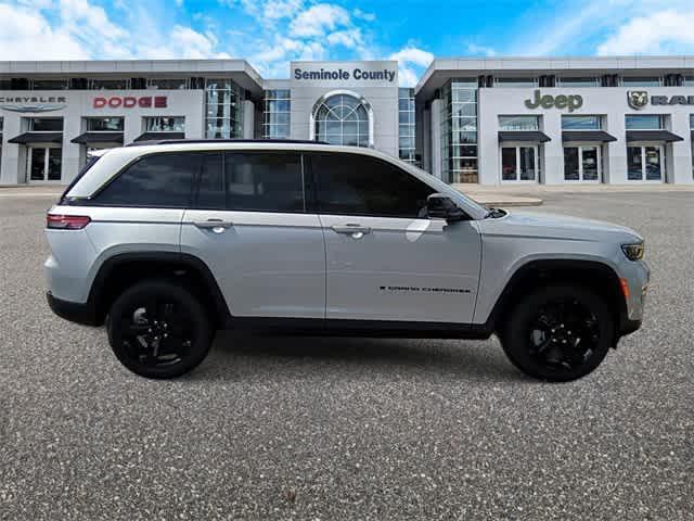 new 2025 Jeep Grand Cherokee car, priced at $41,900