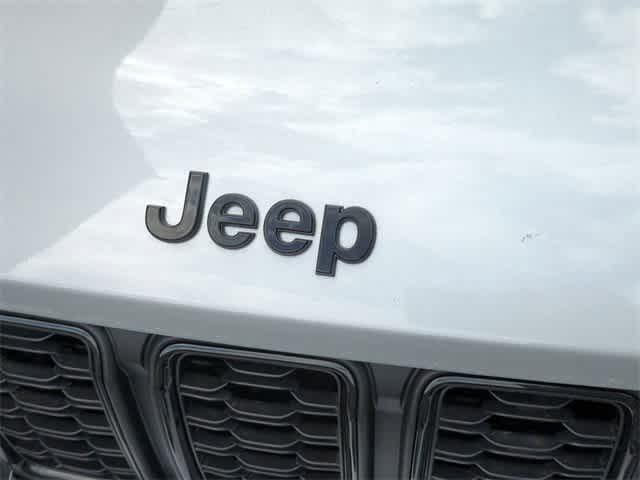 new 2025 Jeep Grand Cherokee car, priced at $41,900