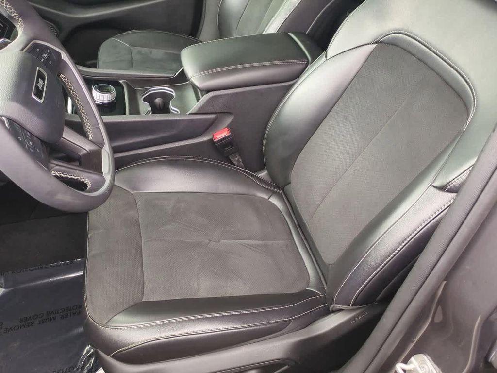 used 2024 Jeep Grand Cherokee L car, priced at $32,721