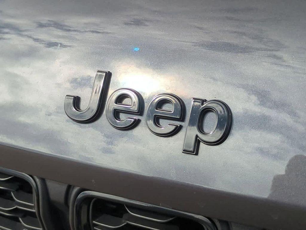 used 2024 Jeep Grand Cherokee L car, priced at $32,721