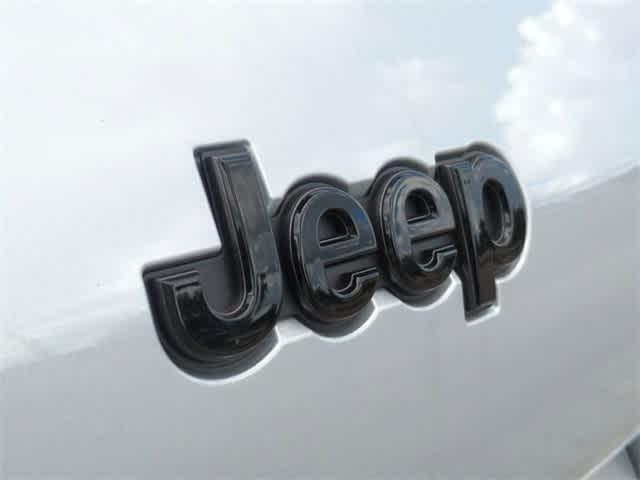 new 2024 Jeep Grand Cherokee L car, priced at $49,400