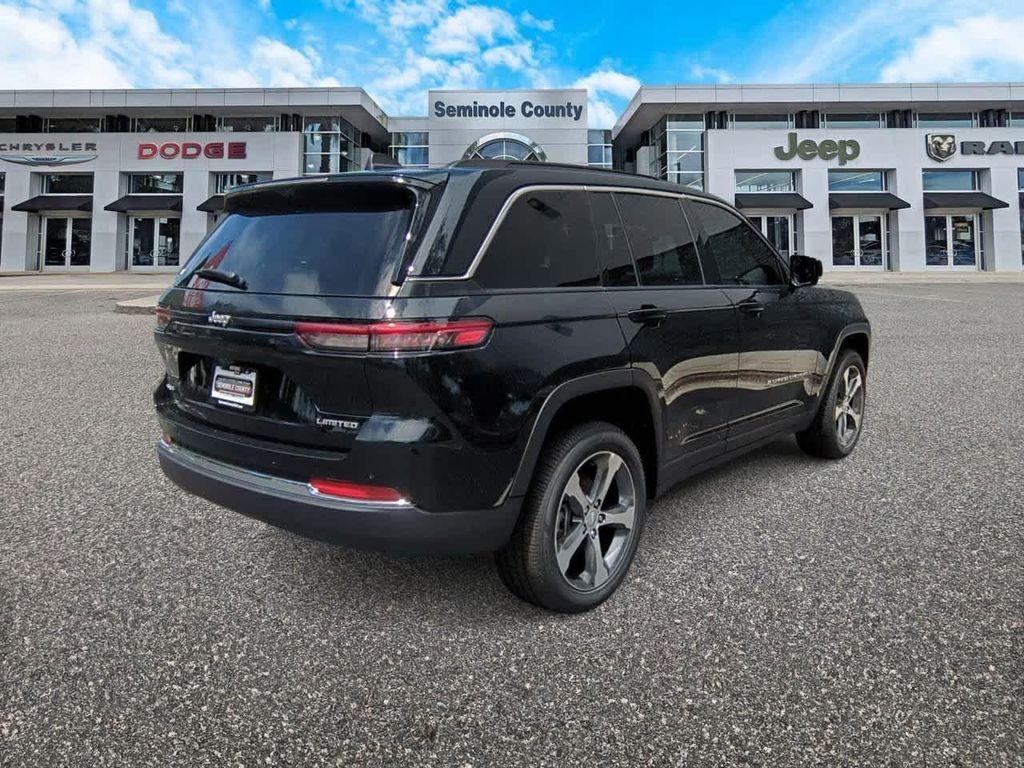 new 2025 Jeep Grand Cherokee car, priced at $48,150