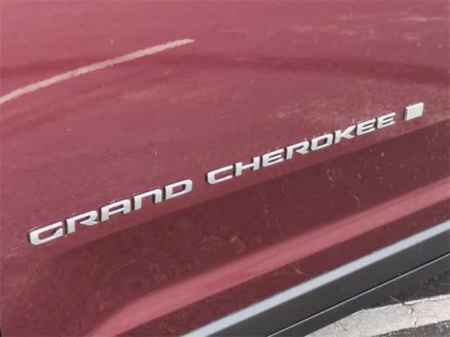 new 2025 Jeep Grand Cherokee car, priced at $35,900