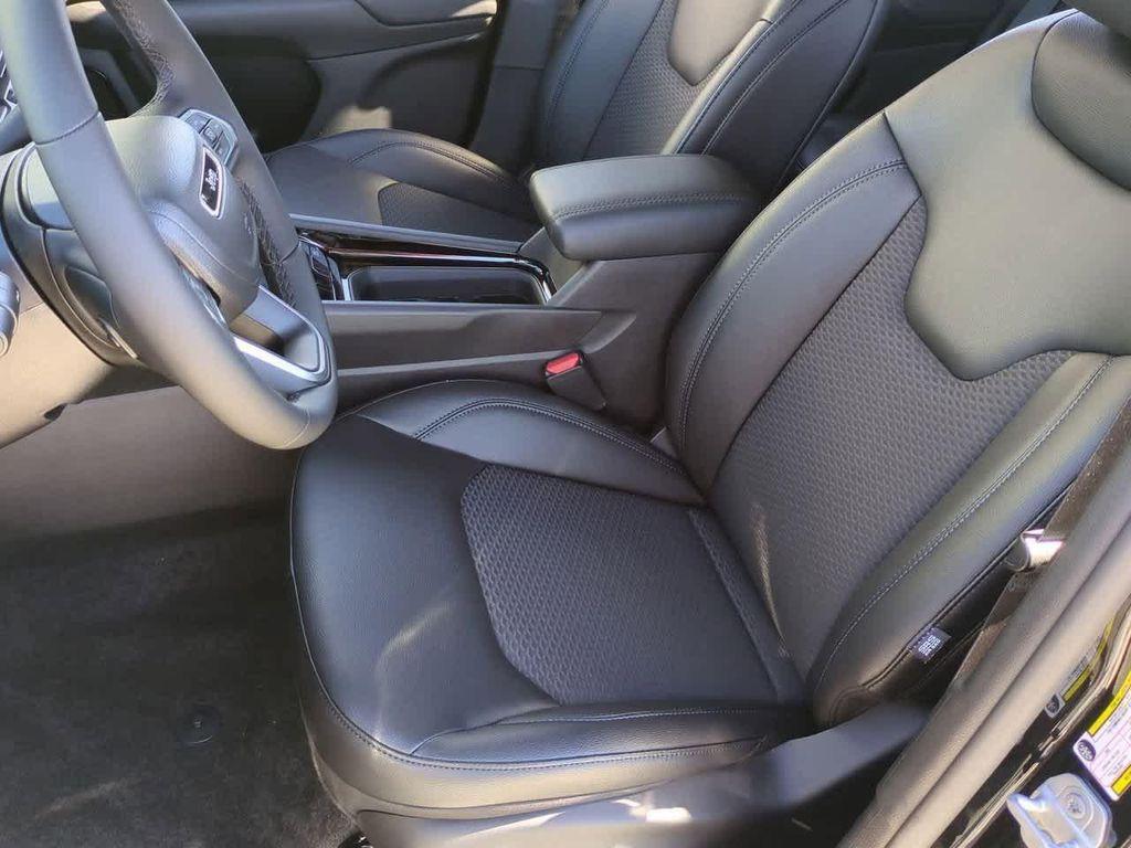 new 2026 Jeep Compass car, priced at $32,151