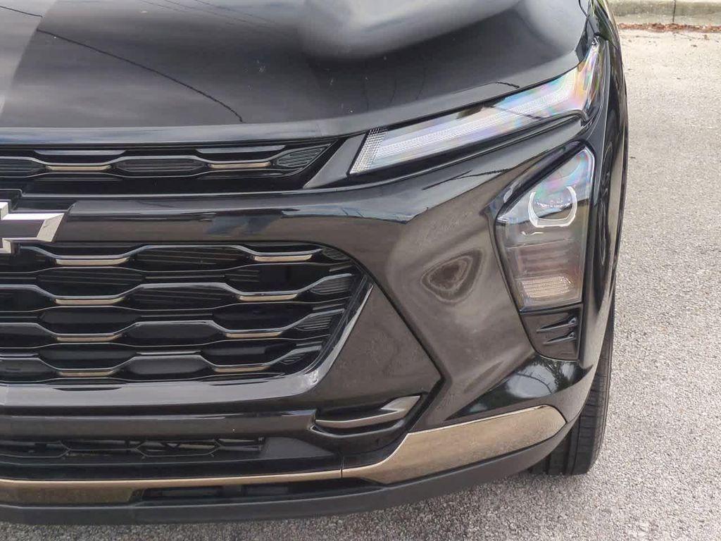 used 2025 Chevrolet Trax car, priced at $23,995
