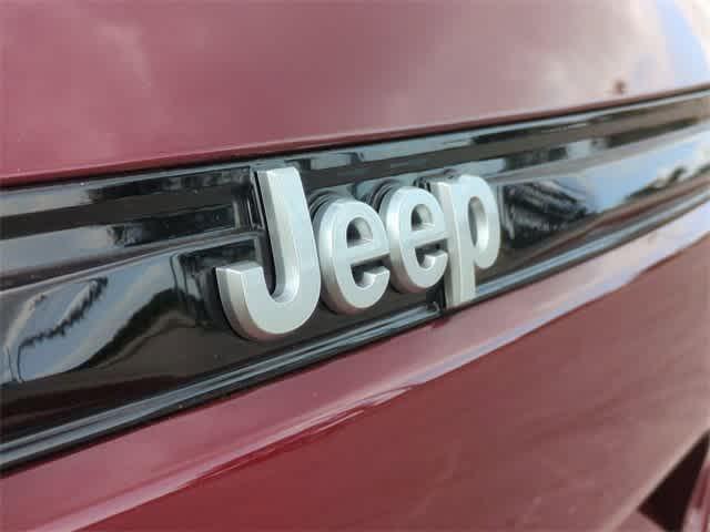 new 2025 Jeep Grand Cherokee car, priced at $42,965