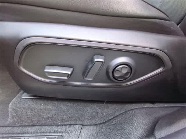 new 2025 Jeep Grand Cherokee car, priced at $47,900